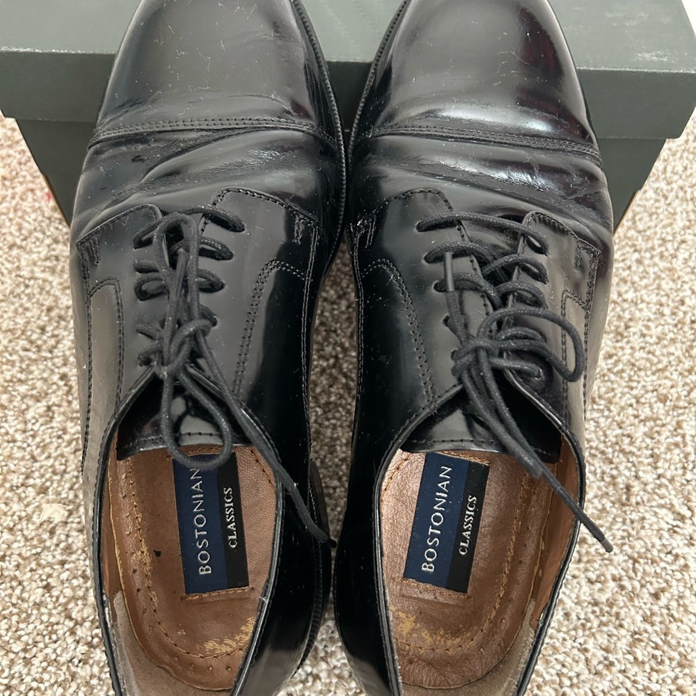 Bostonian Classic Black Leather Oxfords, Size 8.5 W